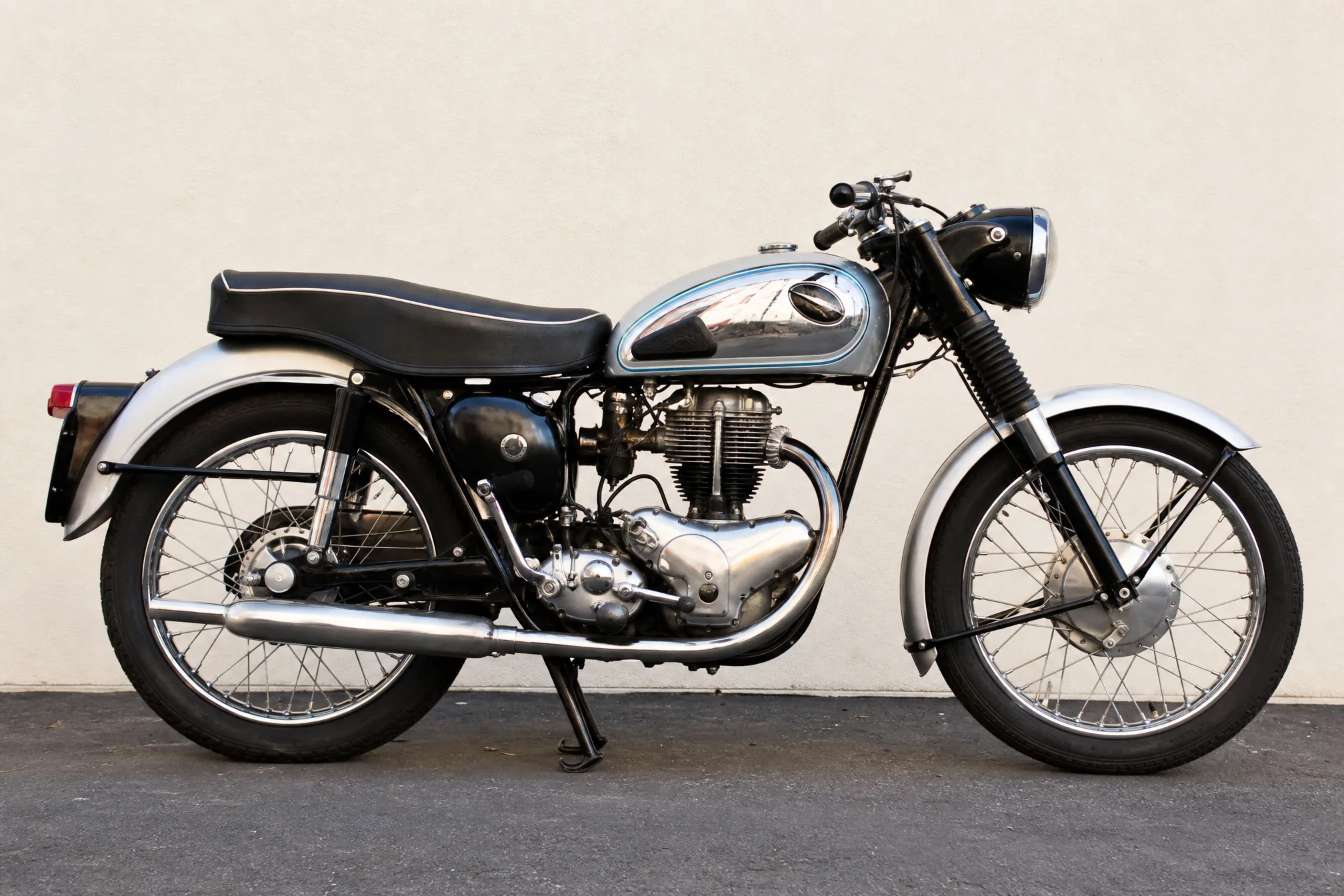A color picture of a motorcycle ready to convert to line art